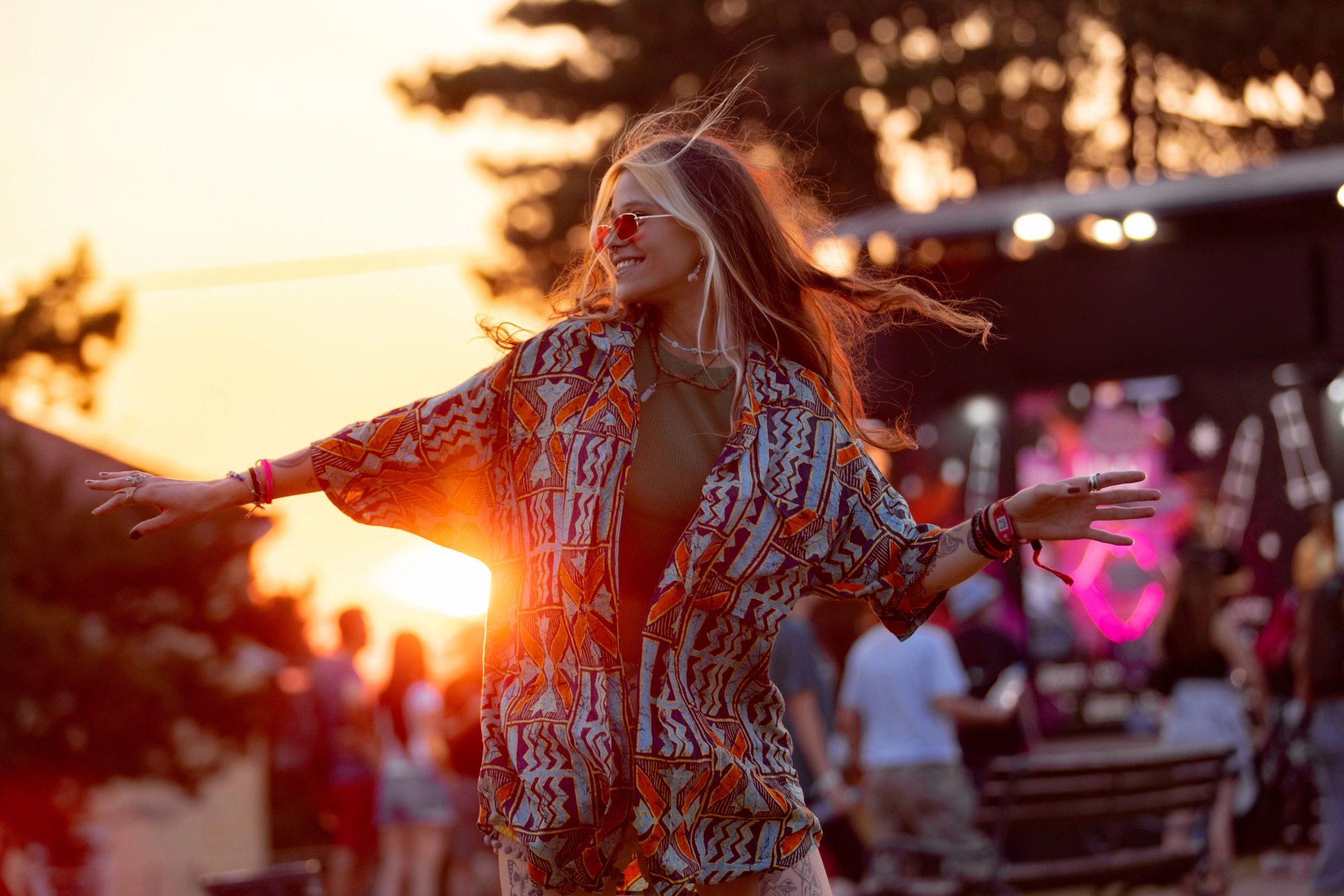 editorial ambient event photography golden hour connection